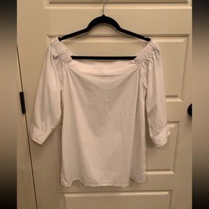 Chic Off-Shoulder White off the shoulder Blouse size medium